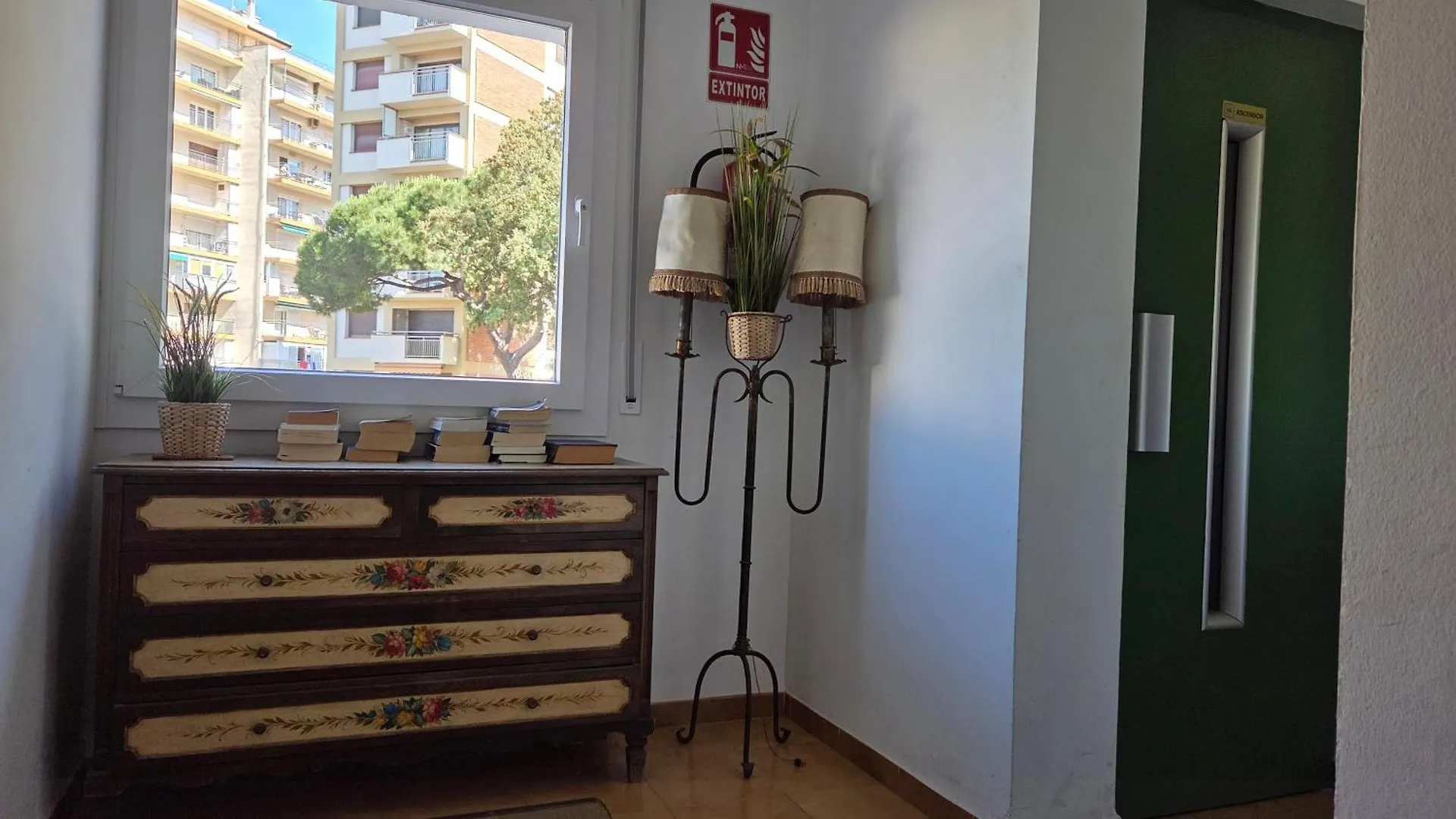 Apartaments Les Roques Platja d'Aro 0*,