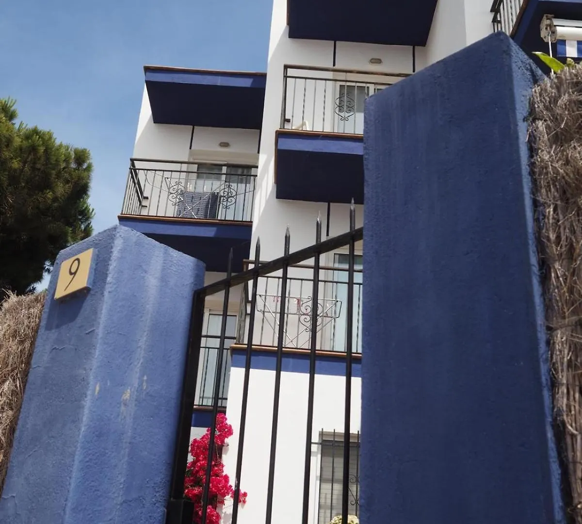 Apartaments Les Roques Platja d'Aro Apartment