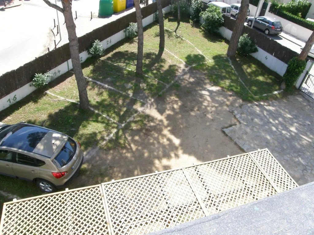 Apartaments Les Roques Platja d'Aro 0*,